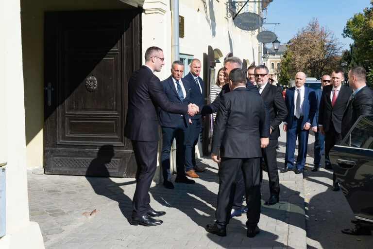 Председник Скупштине Црне Горе посетио Сремски Карловце