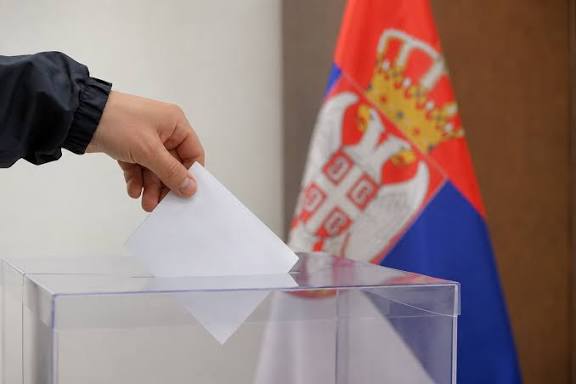 УПУТСТВО О ПРУЖАЊУ ОДНОСНО ДАВАЊУ УСЛУГА И ДОБАРА ПОЛИТИЧКИМ СУБЈЕКТИМА